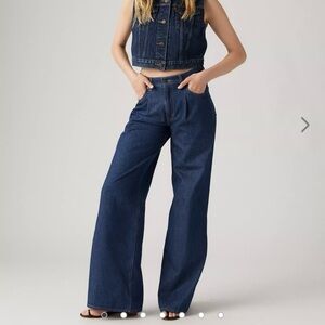Levi's Baggy Dad Wide Leg. Women's 32 x 32. EUC. $31 obo.